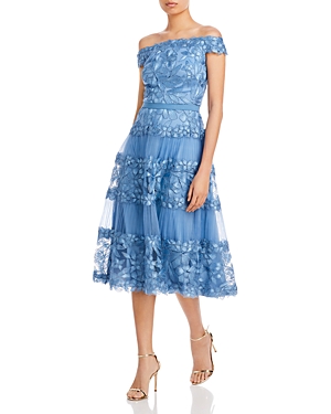 Off-the-Shoulder Floral Embroidered Dress